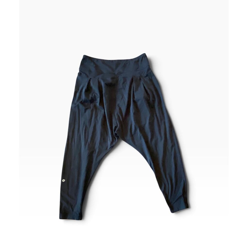 Lululemon Black Harem Drop Crotch Pants Size 8 Pleated Relaxed Tapered
